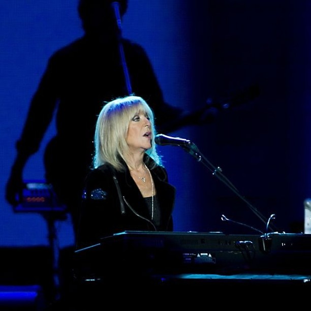 Fleetwood Mac-Zangeres en Songwriter Christine McVie (79) Overleden
De Britse artieste was het brein achter bekende nummers als You Make Loving Fun, Little Lies, Everywhere en Songbird.

https://www.bluestownmusic.nl/fleetwood-mac-zangeres-en.../